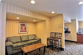 Cobblestone Inn & Suites - Brillion