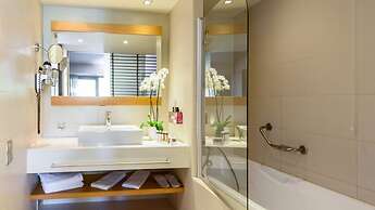 Alexander Beach hotel & Spa