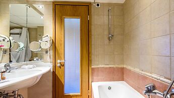 Alexander Beach hotel & Spa