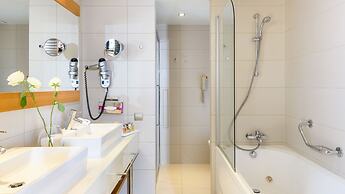 Alexander Beach hotel & Spa