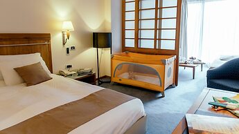 Alexander Beach hotel & Spa