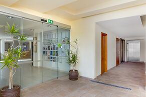 Royal Sunset Beach Club