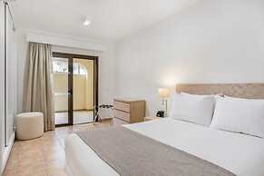 Royal Sunset Beach Club