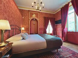 Chateau de Challanges