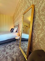 Chateau de Challanges