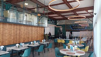 Le Louvre Hôtel & Spa