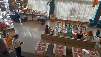 Le Louvre Hôtel & Spa