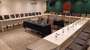 Le Louvre Hôtel & Spa