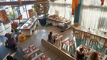 Le Louvre Hôtel & Spa