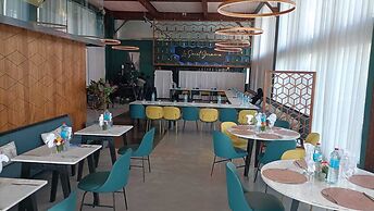 Le Louvre Hôtel & Spa