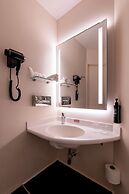 ibis Singapore On Bencoolen