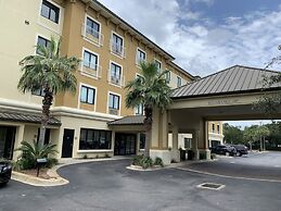 Comfort Inn And Suites