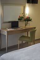 Ionian Plaza Hotel