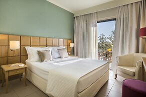 Ionian Plaza Hotel