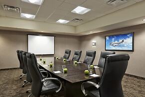 Acclaim Hotel By CLIQUE