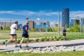 Acclaim Hotel By CLIQUE