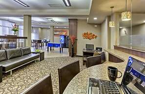 Acclaim Hotel By CLIQUE