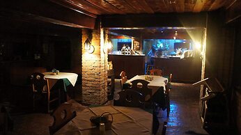 Hotel El Portico