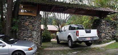 Hotel El Portico
