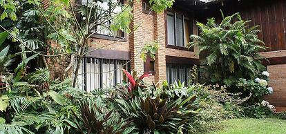 Hotel El Portico