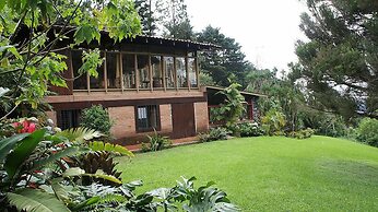 Hotel El Portico