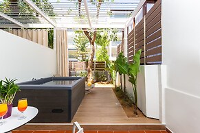 Atrium Ambiance Hotel