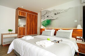 Atrium Ambiance Hotel