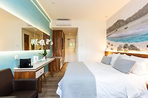 Atrium Ambiance Hotel