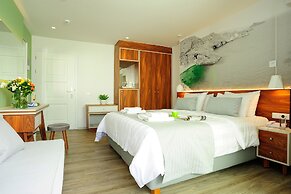 Atrium Ambiance Hotel