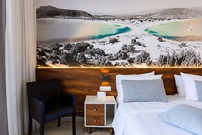 Atrium Ambiance Hotel