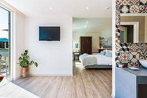 Atrium Ambiance Hotel