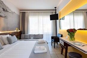 Atrium Ambiance Hotel