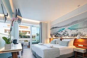 Atrium Ambiance Hotel