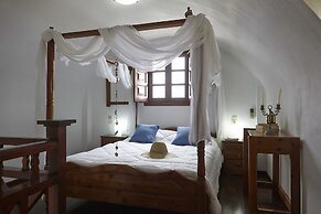 Anna Traditional Apartments