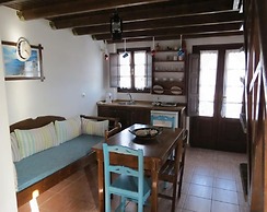 Anna Traditional Apartments