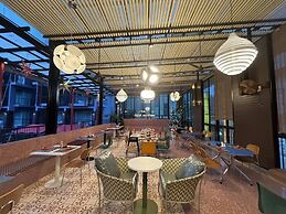 Red Ginger Chic Resort