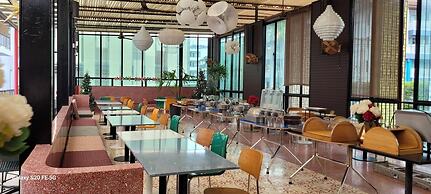 Red Ginger Chic Resort