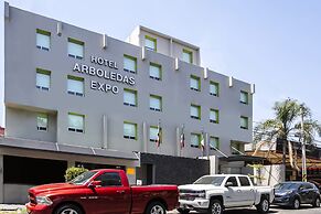 Hotel Arboledas Expo