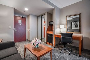Monte Carlo Inn Barrie Suites
