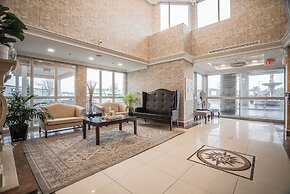 Monte Carlo Inn Barrie Suites