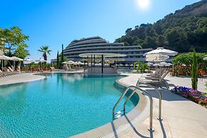 Olympic Palace Resort Hotel & Convention Center