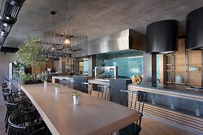 Olympic Palace Resort Hotel & Convention Center