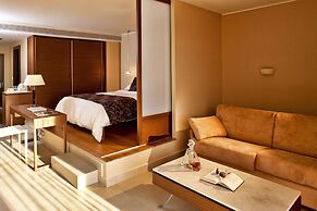 Olympic Palace Resort Hotel & Convention Center