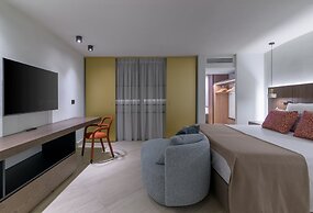 Olympic Palace Resort Hotel & Convention Center