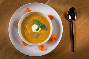 Olympic Palace Resort Hotel & Convention Center