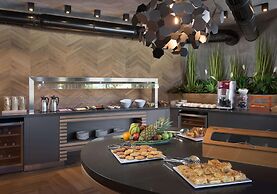 Olympic Palace Resort Hotel & Convention Center