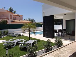 Novochoro Apartments