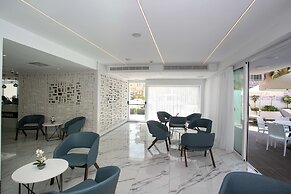 Best Western Plus Larco Hotel