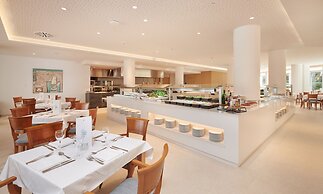 Hipotels Bahía Grande Aparthotel