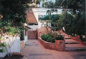 Iliostasi Beach Apartments